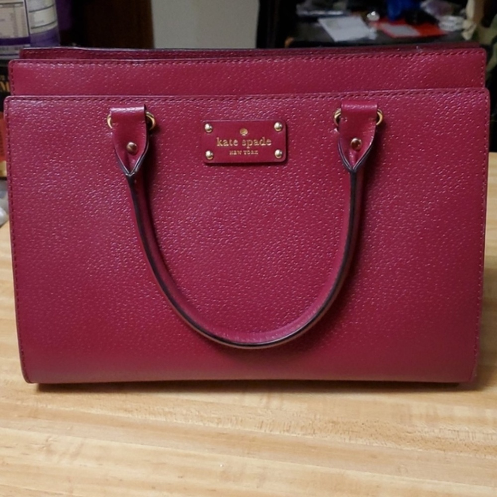 Kate Spade Leather Wellesley Purse EUC